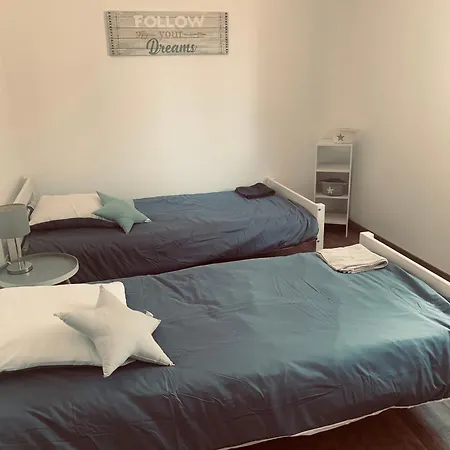 Bois Avec Piscine Villa