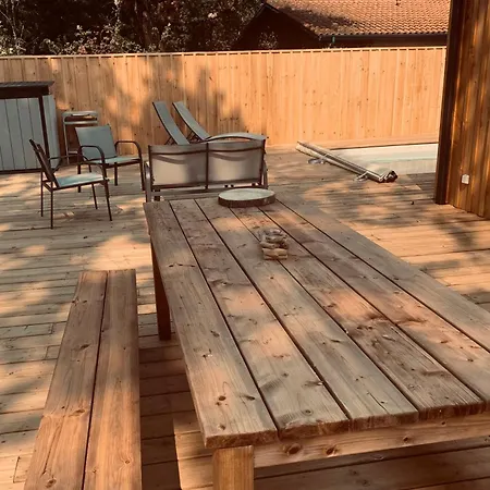 Bois Avec Piscine * Ares