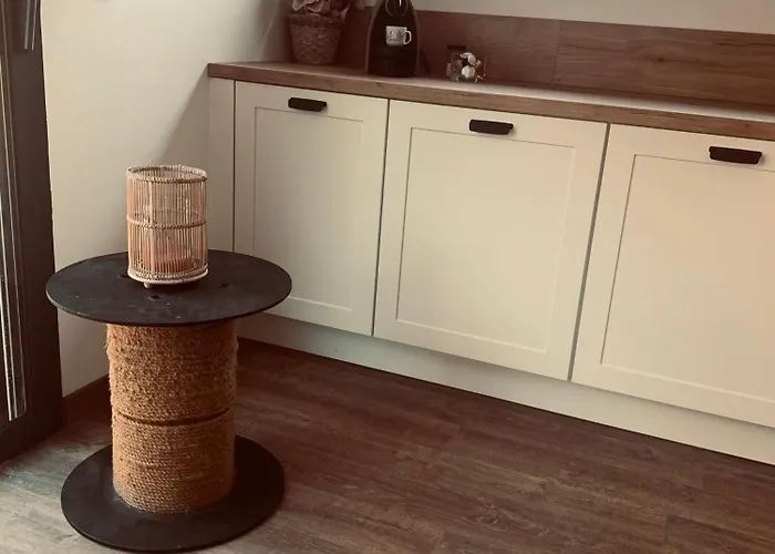 Bois Avec Piscine Villa Ares